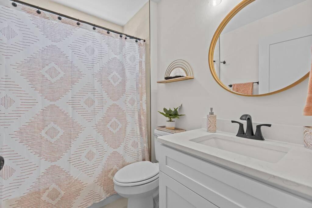 Contemporary Home, Close To Downtown And Nccu Ντάραμ Εξωτερικό φωτογραφία